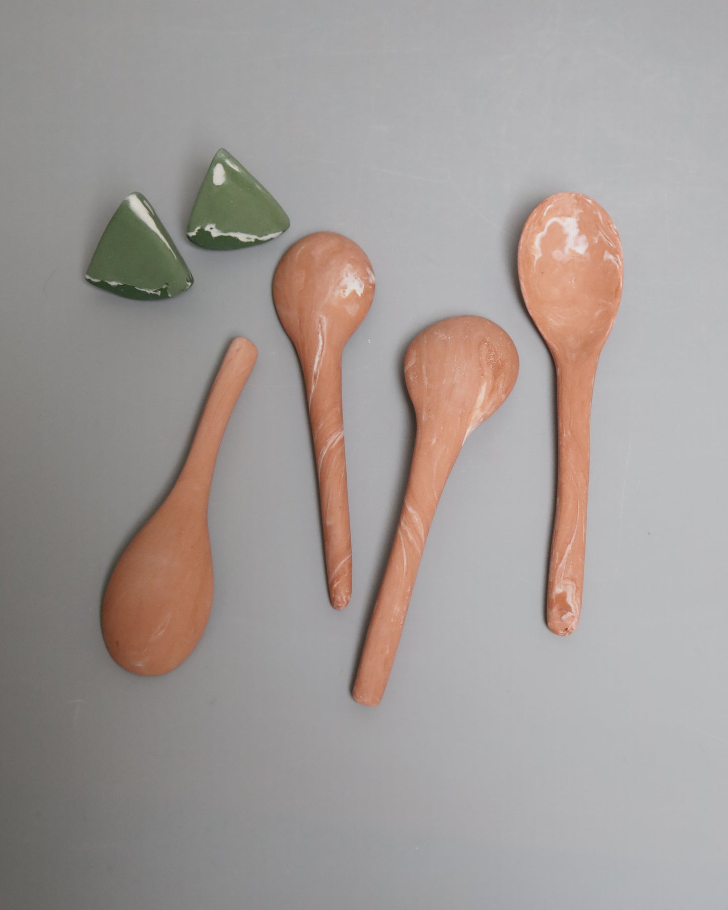 'senses' collection - colored porcelain spoon