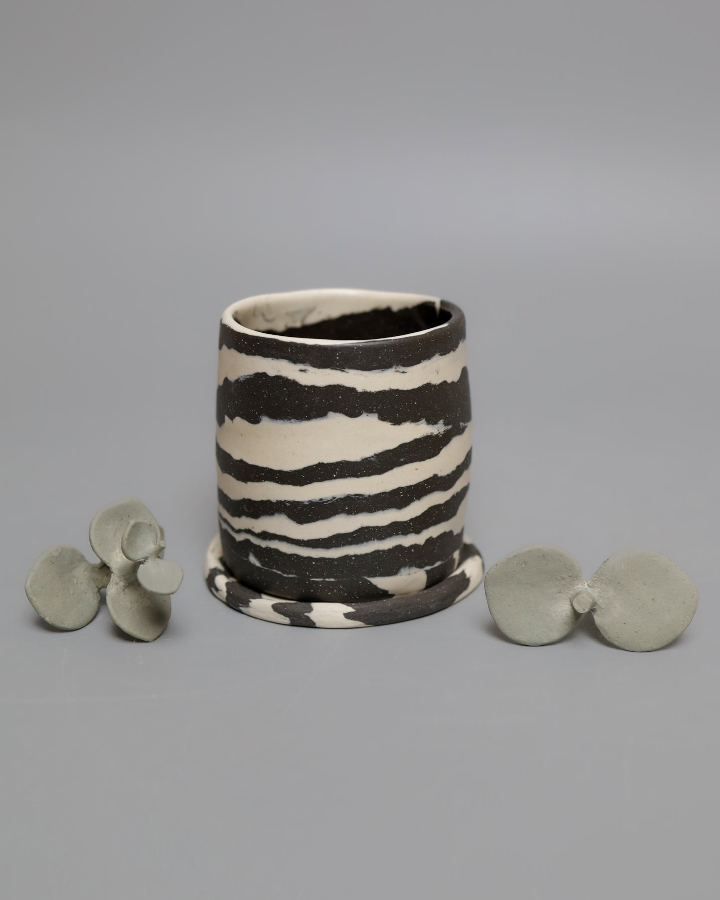 B&W animal print inspired cup & coaster set